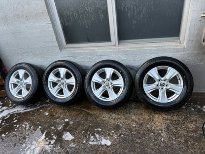 Toyota RAV4 17” Alloy Wheels with Very Good Tyres