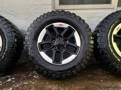 Jeep Gladiator/Rubicon/Wrangler 17” Alloy Wheels with Very Good Tyres Set of 5