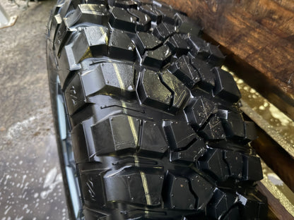 Jeep Gladiator/Rubicon/Wrangler 17” Alloy Wheels with Very Good Tyres Set of 5