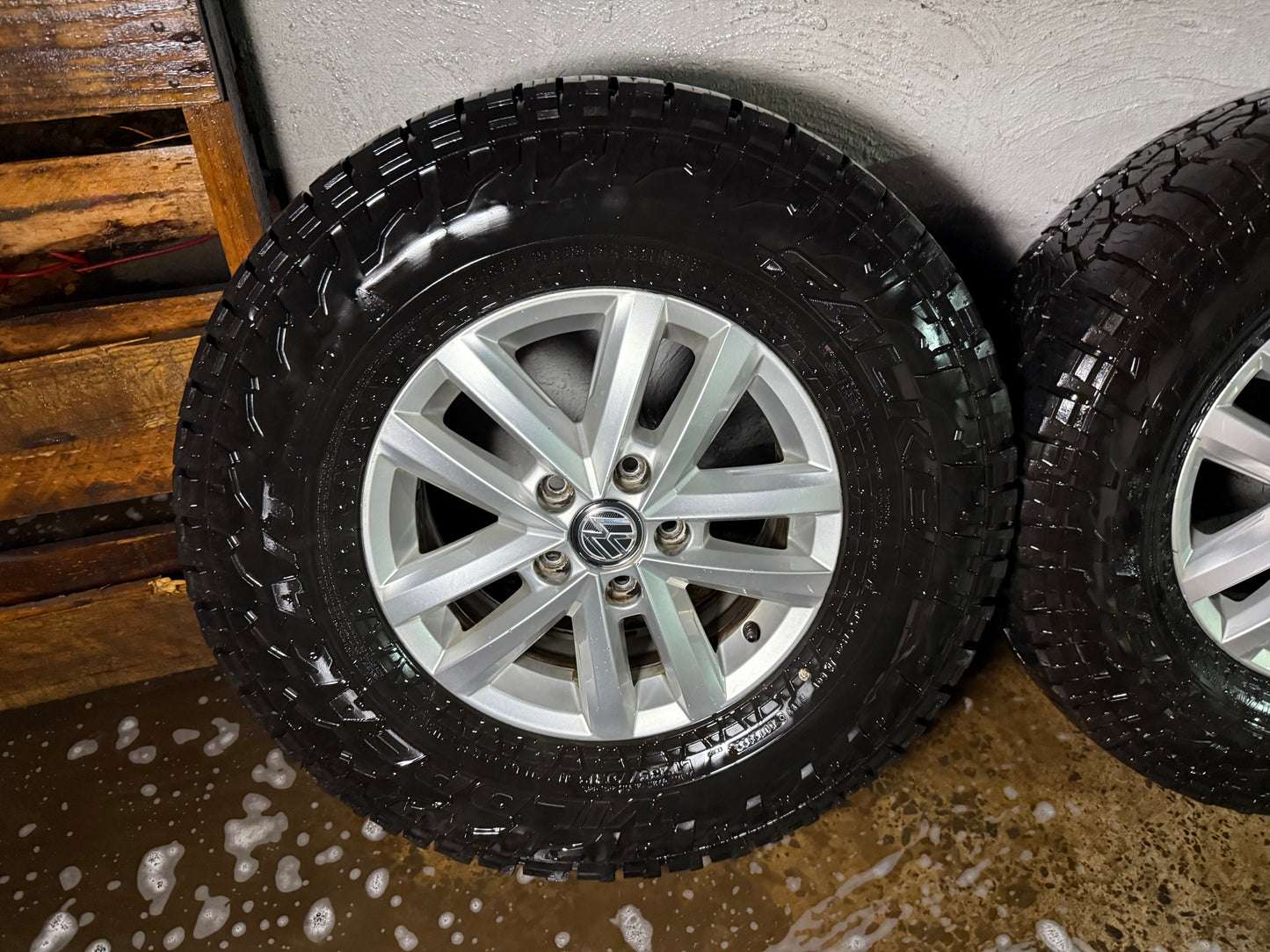Volkswagen Amarok 16” Alloy Wheels with Excellent Tyres