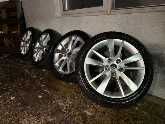 Skoda Octavia 17” Alloy Wheels with Good Tyres