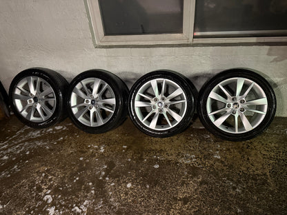 Skoda Octavia 17” Alloy Wheels with Good Tyres
