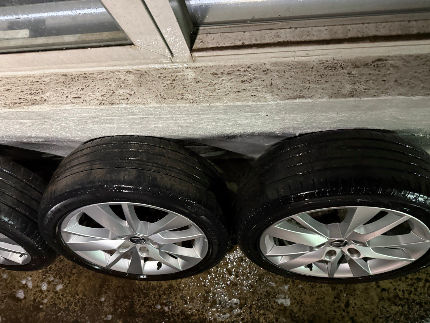 Skoda Octavia 17” Alloy Wheels with Good Tyres