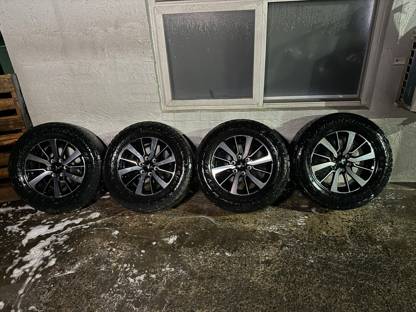 Mitsubishi Triton/Pajero 18” Alloy Wheels with Toyo Tyres