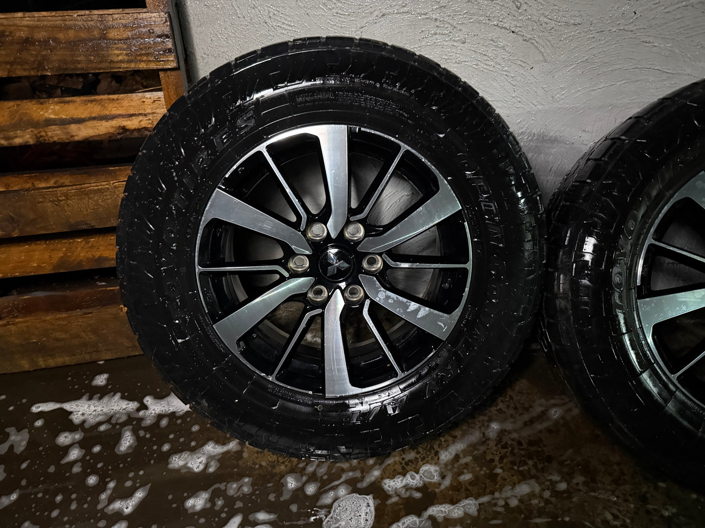 Mitsubishi Triton/Pajero 18” Alloy Wheels with Toyo Tyres