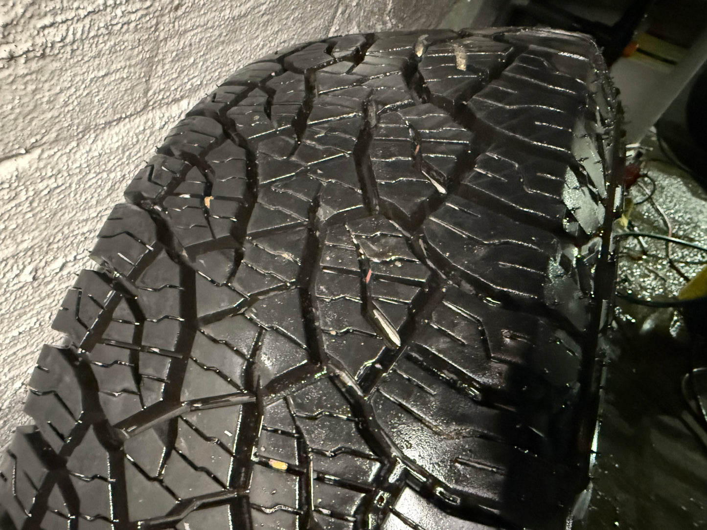 Mitsubishi Triton 18” Alloy Wheels with Excellent Tyres