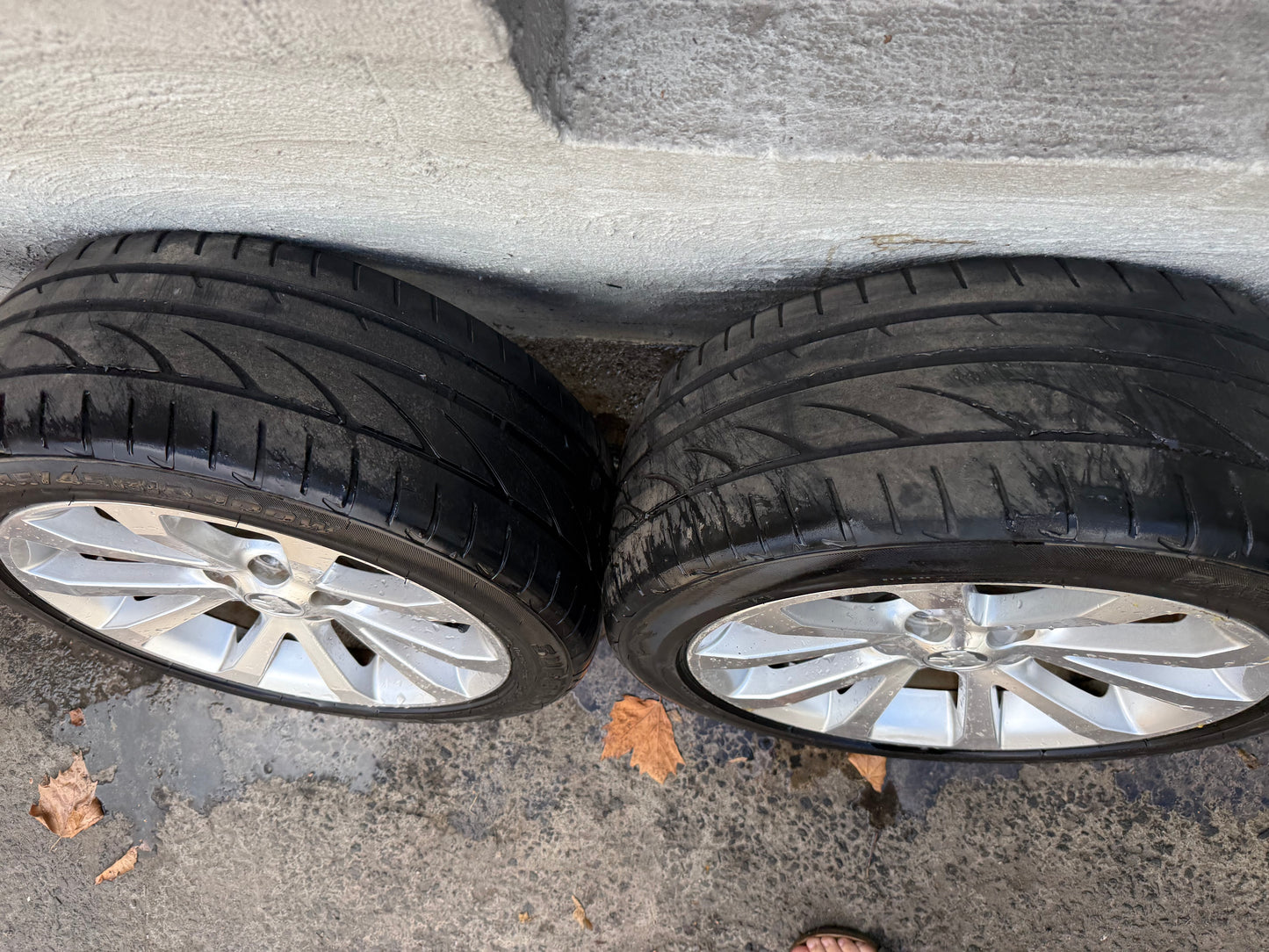 Holden Commodore VE/VF 18” Alloy Wheels with Tyres