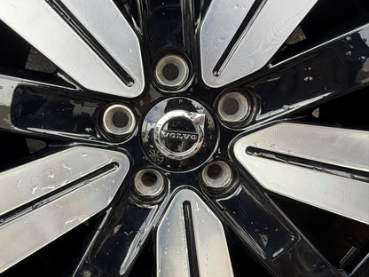 Volvo XC40 19” Staggered Alloy Wheels with Good Tyres
