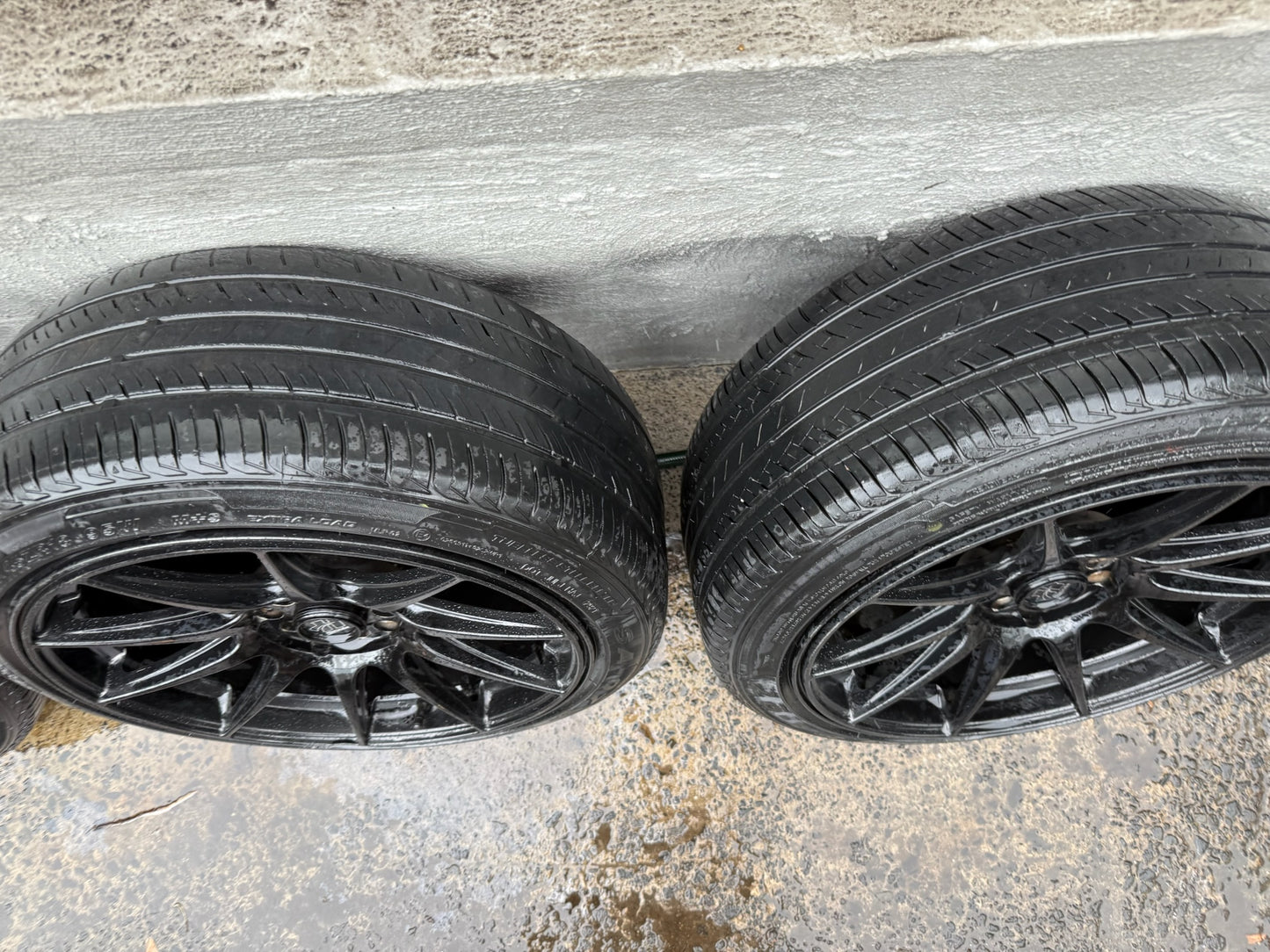 Hussla Multi-fit 18” Alloy Wheels with Tyres