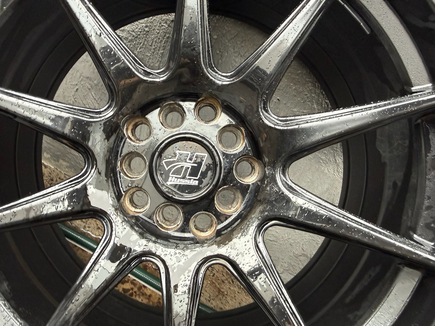 Hussla Multi-fit 18” Alloy Wheels with Tyres