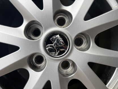 Holden Commodore VE/VF 16” Alloy Wheels with Excellent Tyres