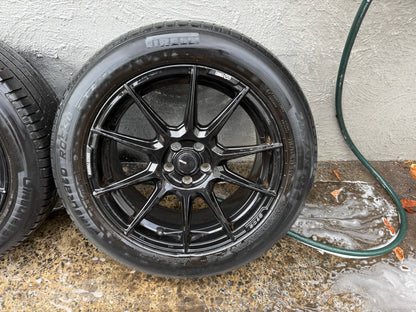 Enkie SC46 17” Alloy Wheels with Good Tyres