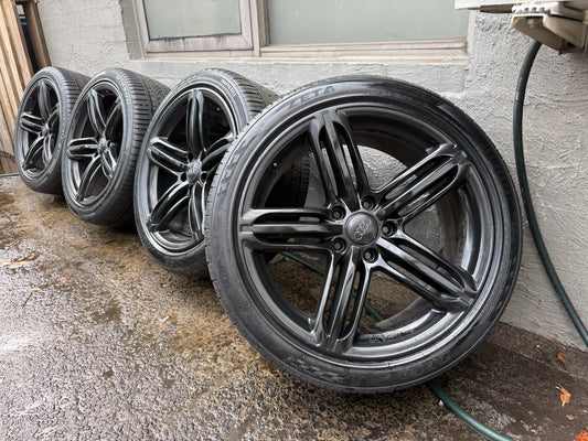 Audi Q7 21” Alloy Wheels with Good Tyres