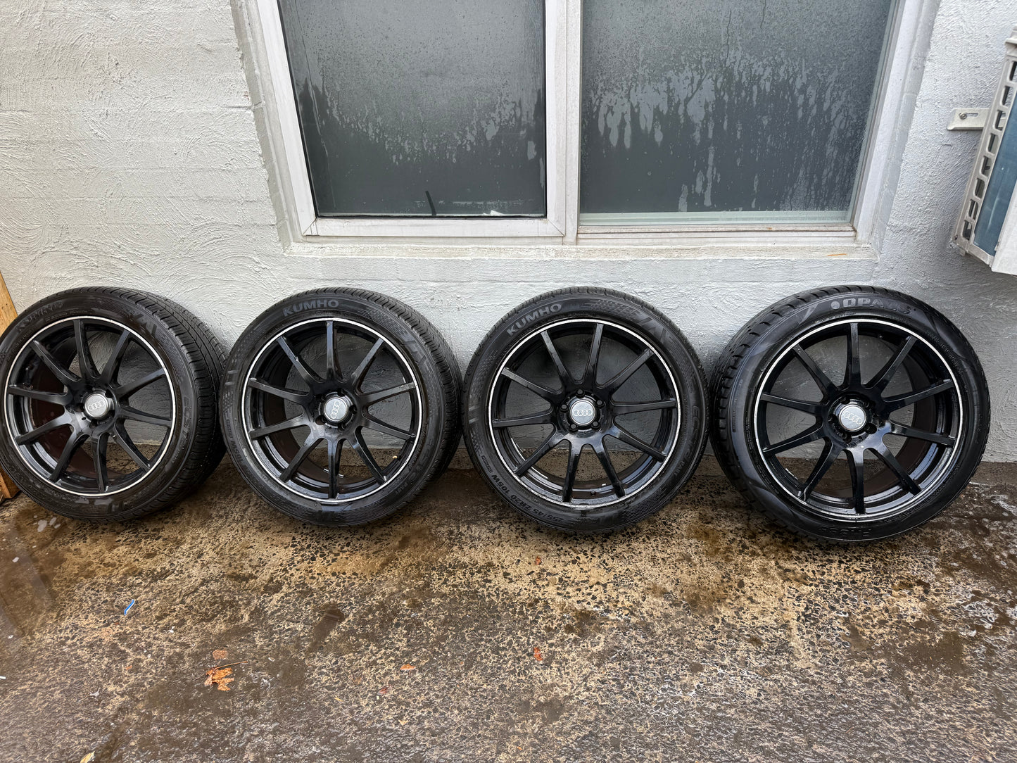 Audi Q3/Q5 20” Alloy Wheels with Very Good Tyres