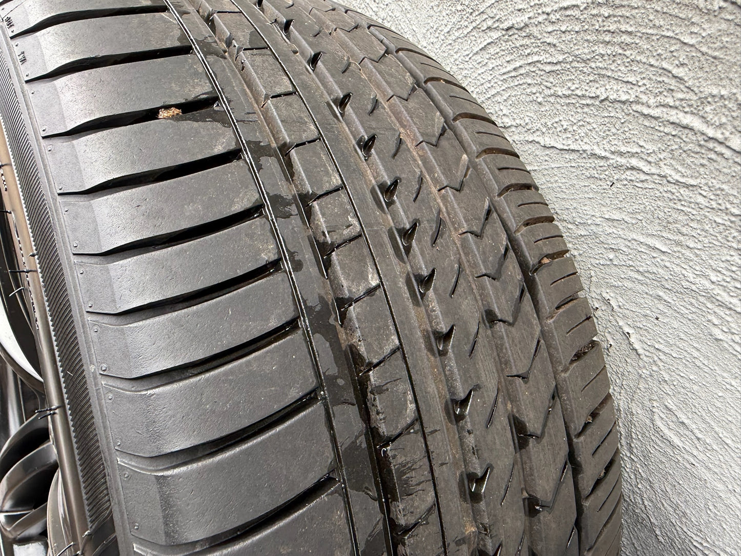 Audi Q7 21” Alloy Wheels with Good Tyres