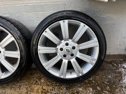 Land Rover Range Rover 20” Alloy Wheels with Good Tyres