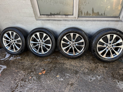 Toyota RAV4 18” Alloy Wheels with Tyres