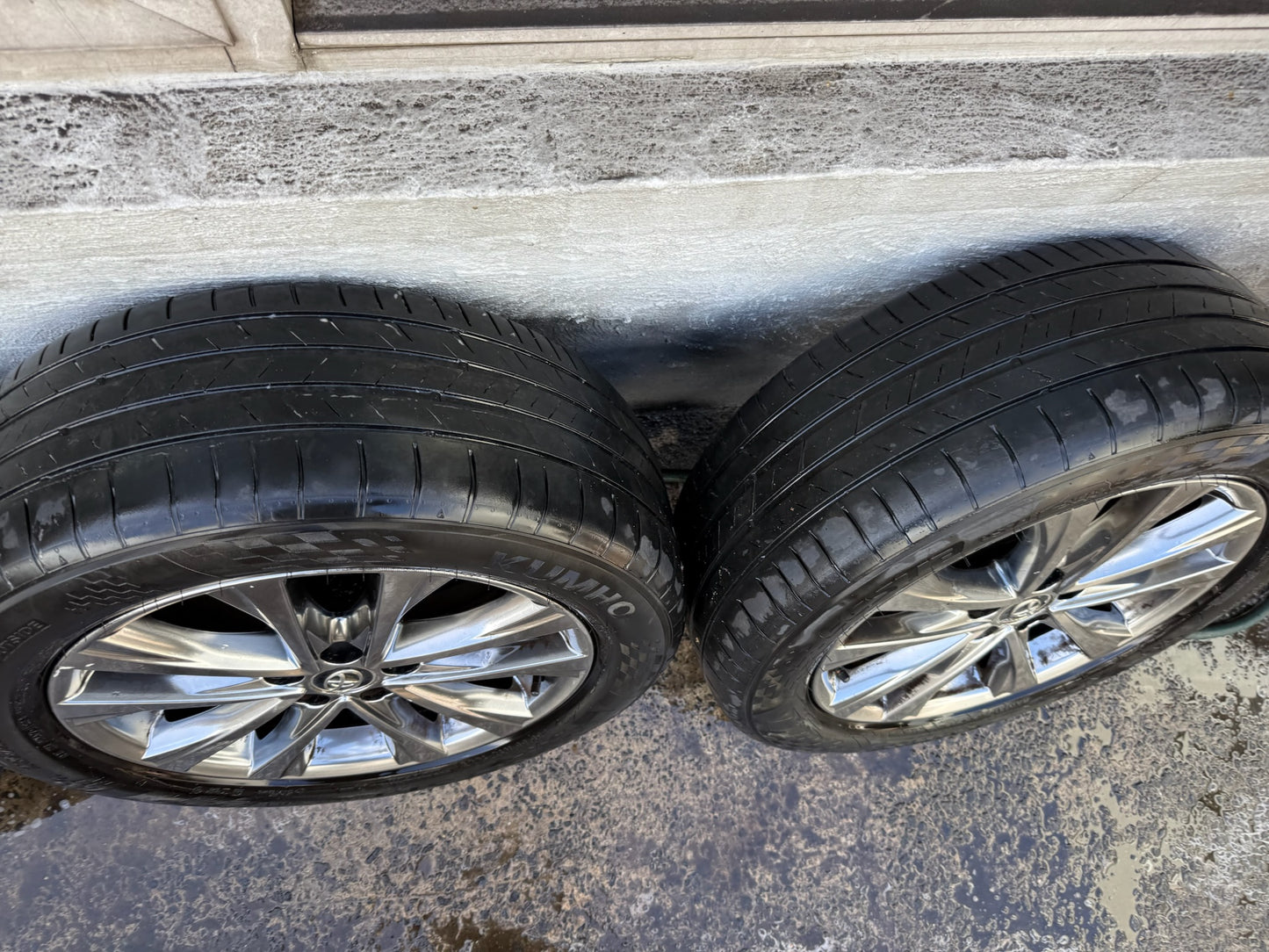 Toyota RAV4 18” Alloy Wheels with Tyres