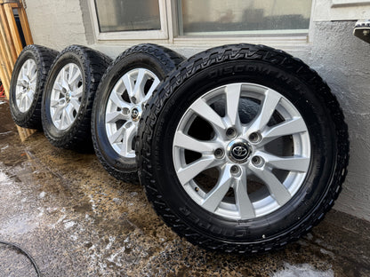 Toyota Landcruiser 18” 200 Series Sahara Alloy Wheels with Cooper Tyres