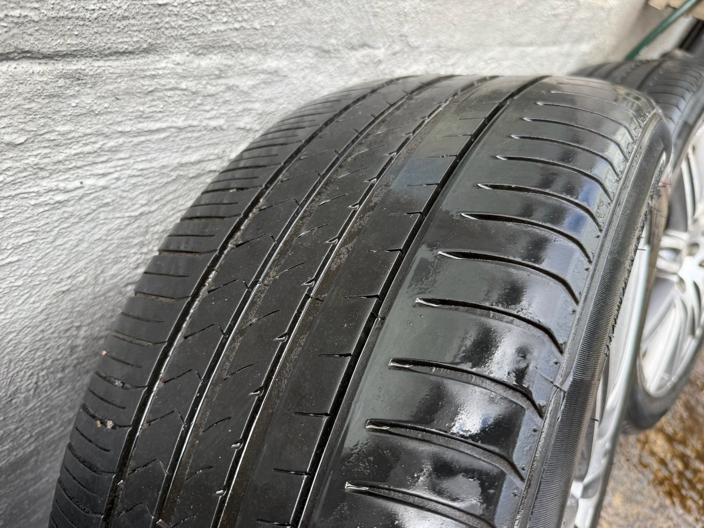 Audi Q7 20” Alloy Wheels with Good Tyres
