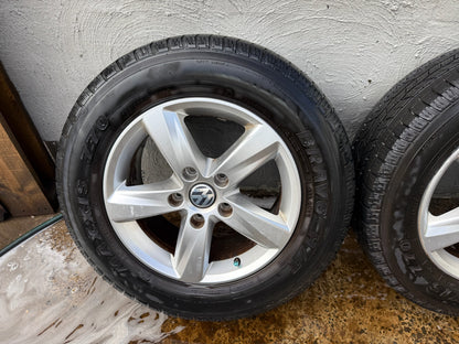 Volkswagen Touareg 17” Alloy Wheels with Good Tyres