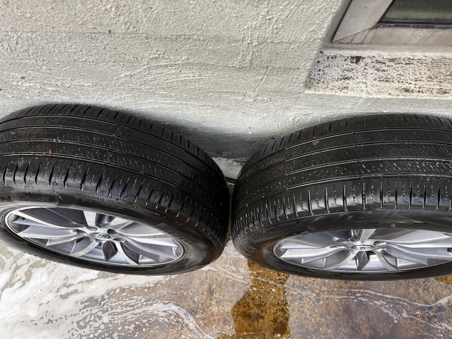 Toyota Kluger 18” Alloy Wheels with Pirelli Good Tyres