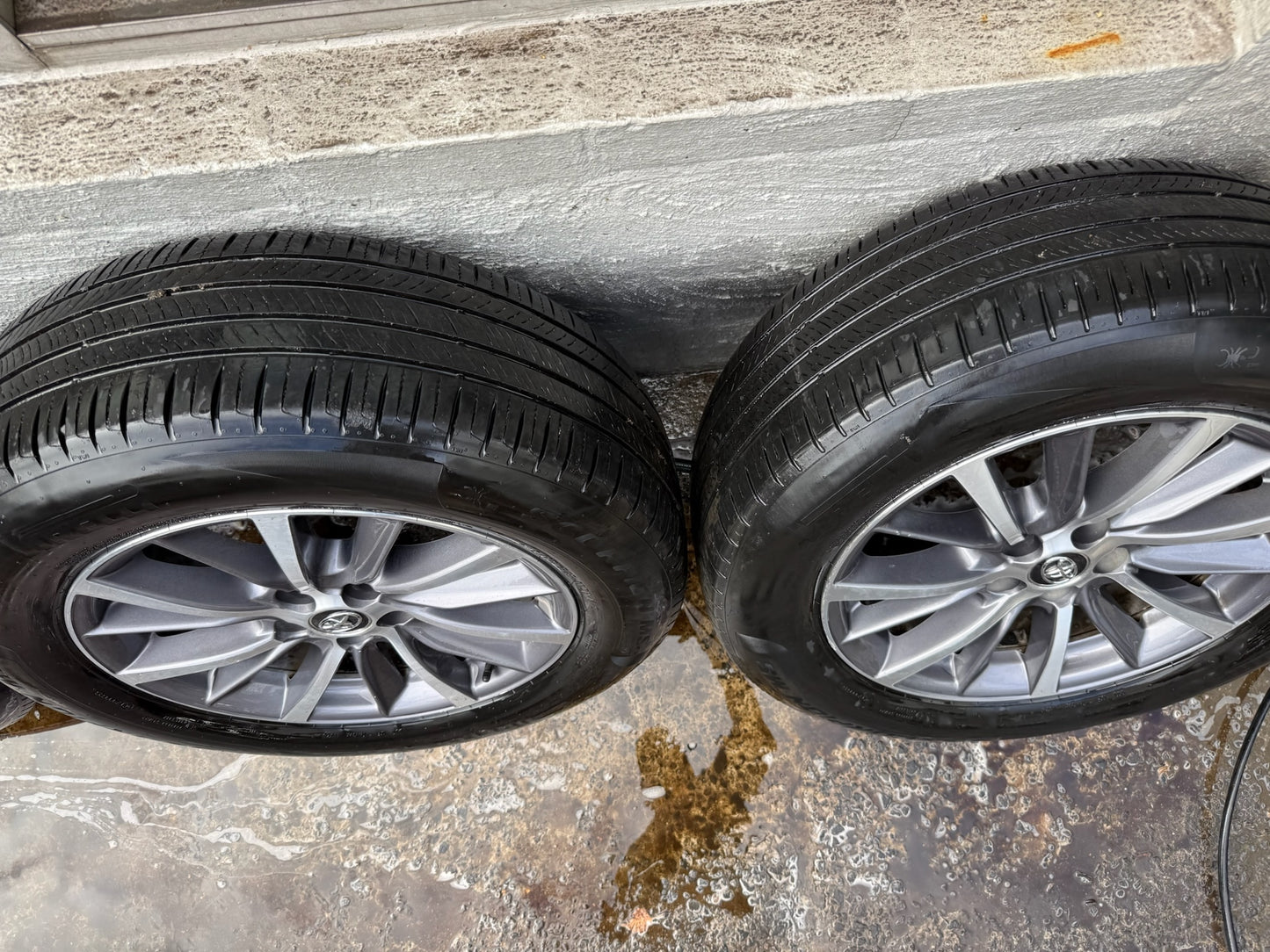 Toyota Kluger 18” Alloy Wheels with Pirelli Good Tyres