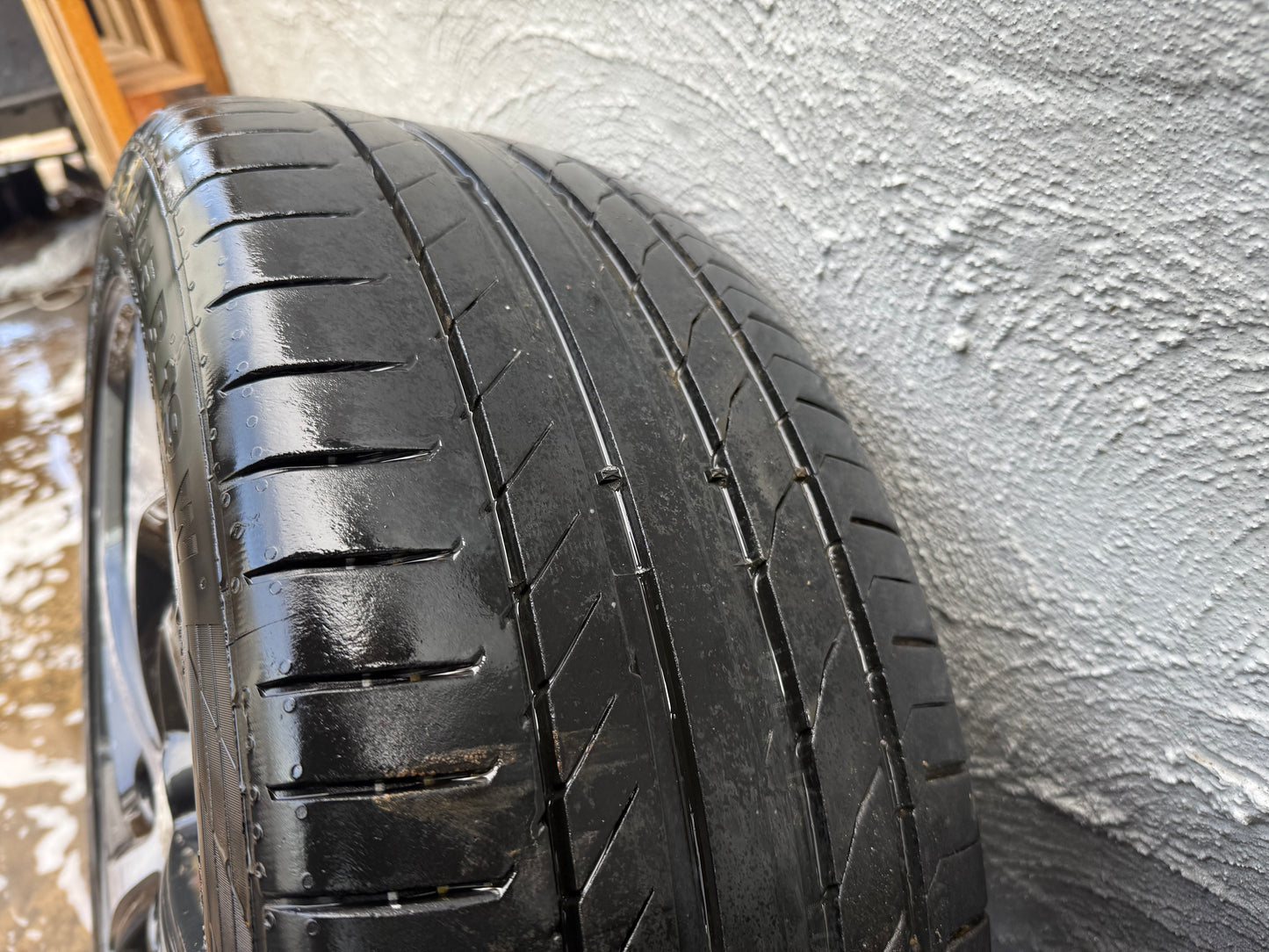 Hyundai Tuscon 19” Alloy Wheels with Good Tyres