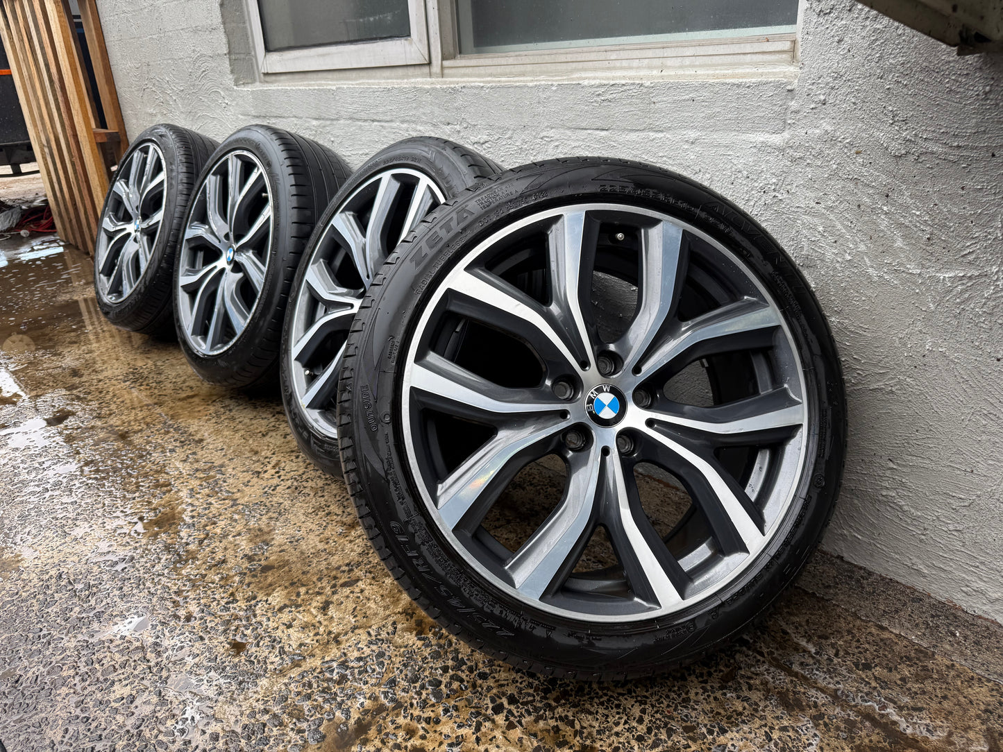 BMW X1 19” Alloy Wheels with Very Good Tyres