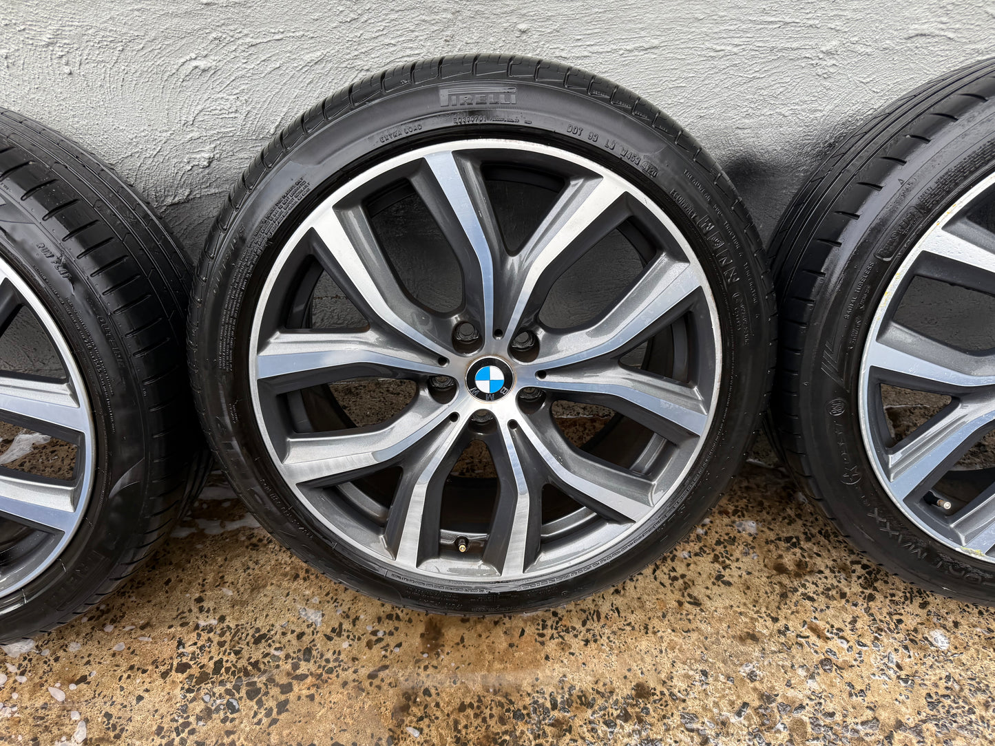BMW X1 19” Alloy Wheels with Very Good Tyres
