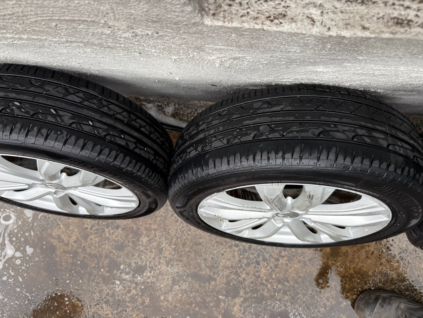 Suzuki Swift 16” Alloy Wheels with Excellent Tyres