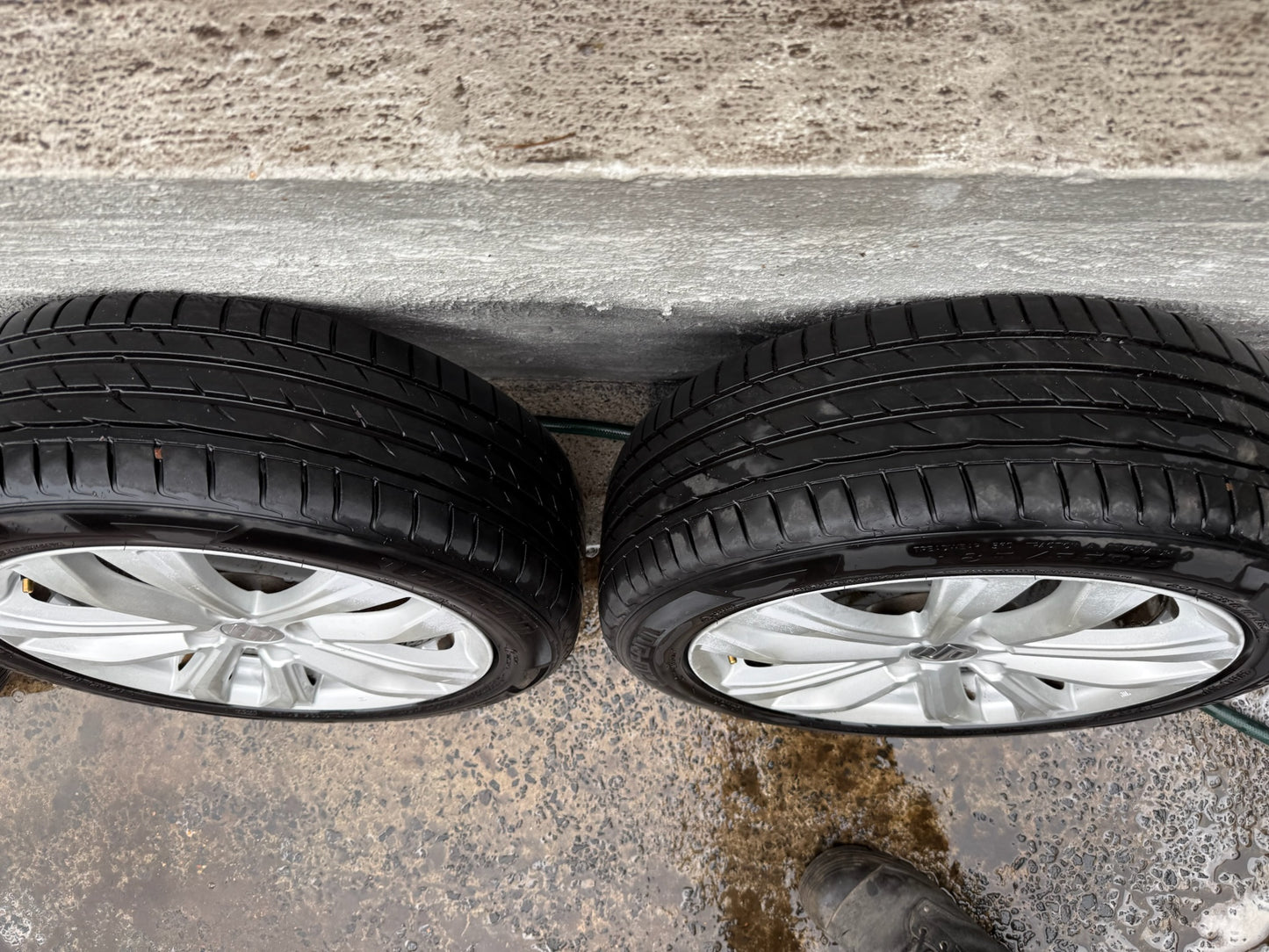 Suzuki Swift 16” Alloy Wheels with Excellent Tyres