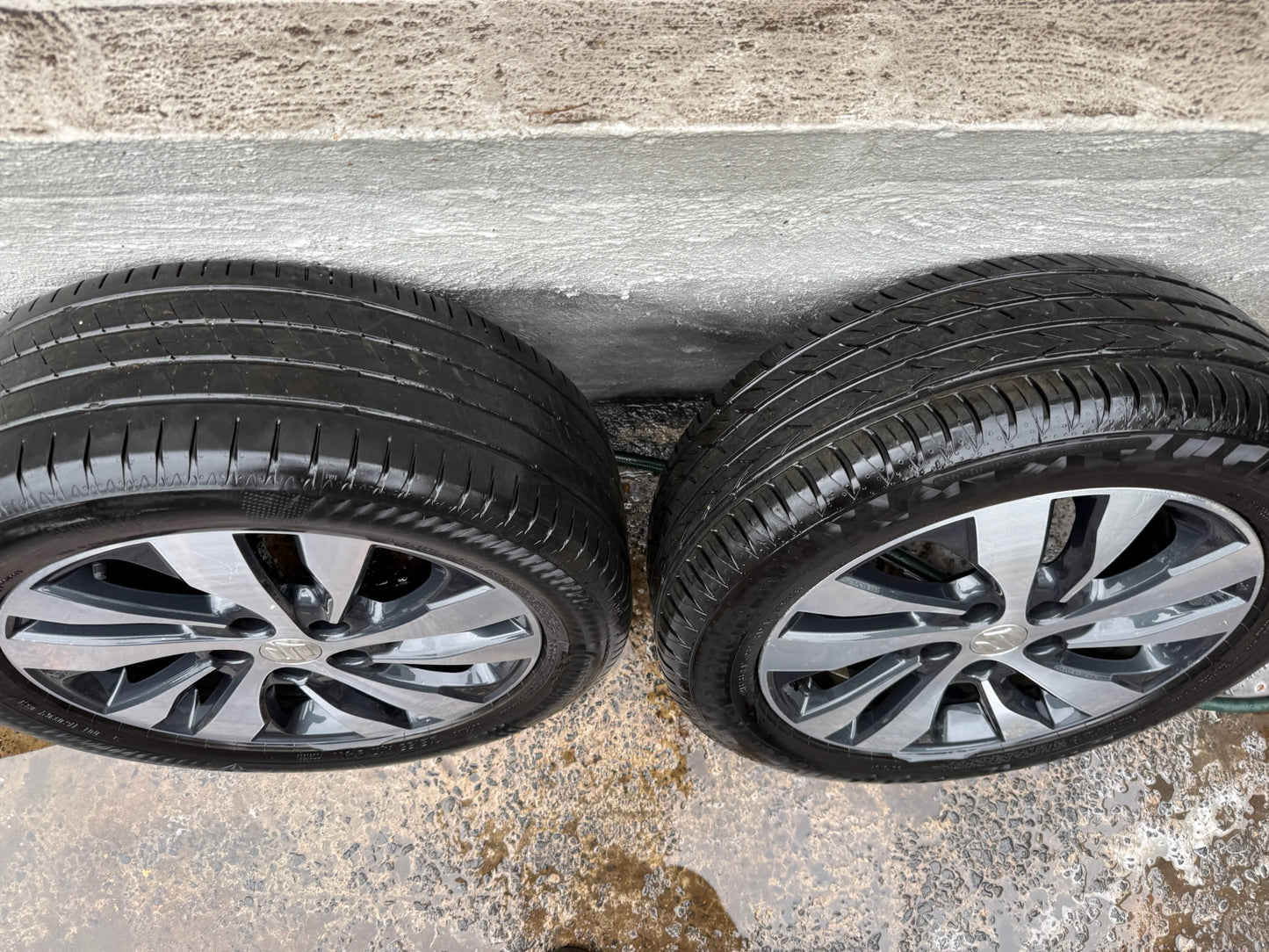 Suzuki SX4 S-Cross 17” Alloy Wheels with Good Tyres