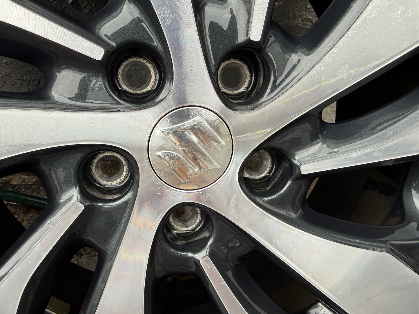 Suzuki SX4 S-Cross 17” Alloy Wheels with Good Tyres