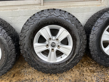 Toyota Landcruiser 200 Series Sahara 17” Alloy Wheels with Good Tyres