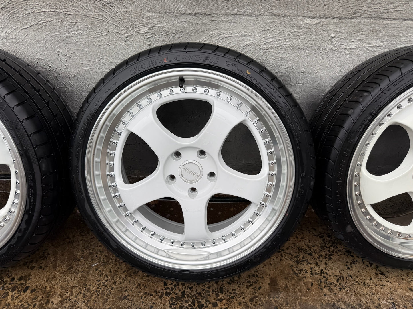 Hussla 20” Alloy Wheels with Excellent Tyres