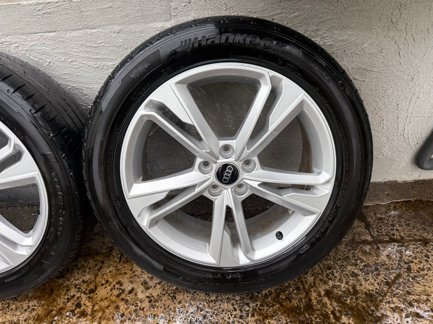 Audi Q3 19” Alloy Wheels with Good Tyres