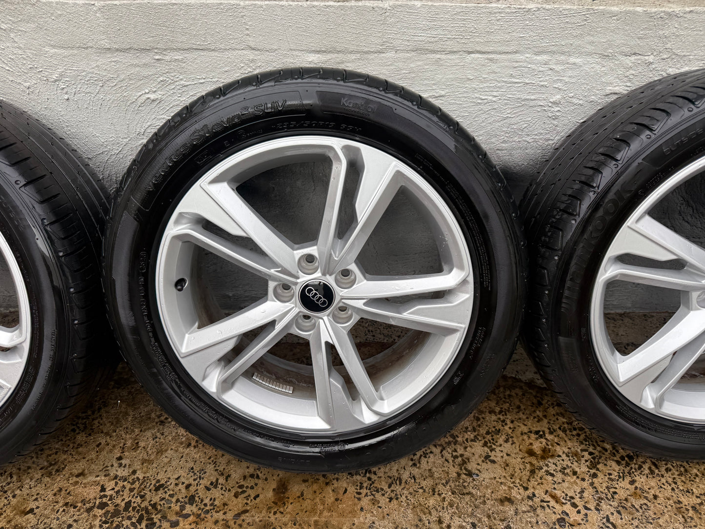 Audi Q3 19” Alloy Wheels with Good Tyres