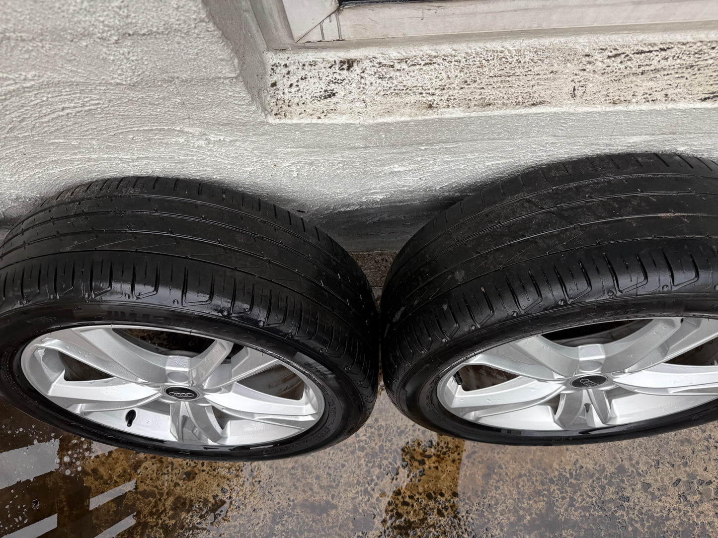 Audi Q3 19” Alloy Wheels with Good Tyres
