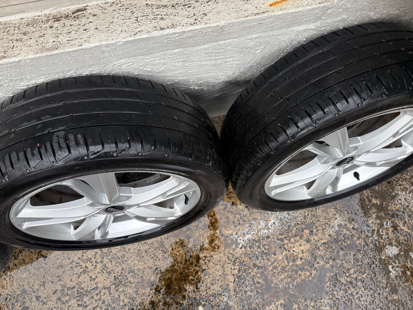 Audi Q3 19” Alloy Wheels with Good Tyres