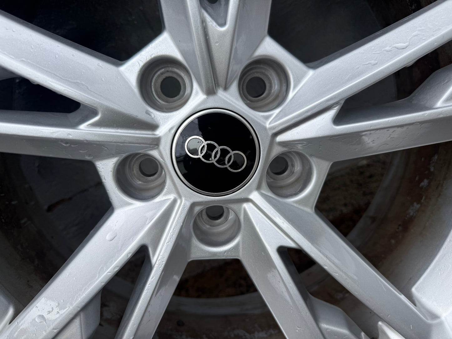 Audi Q3 19” Alloy Wheels with Good Tyres