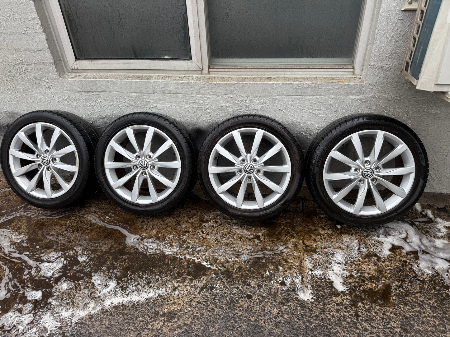 Volkswagen Golf/Caddy 17” Alloy Wheels with Good Tyres