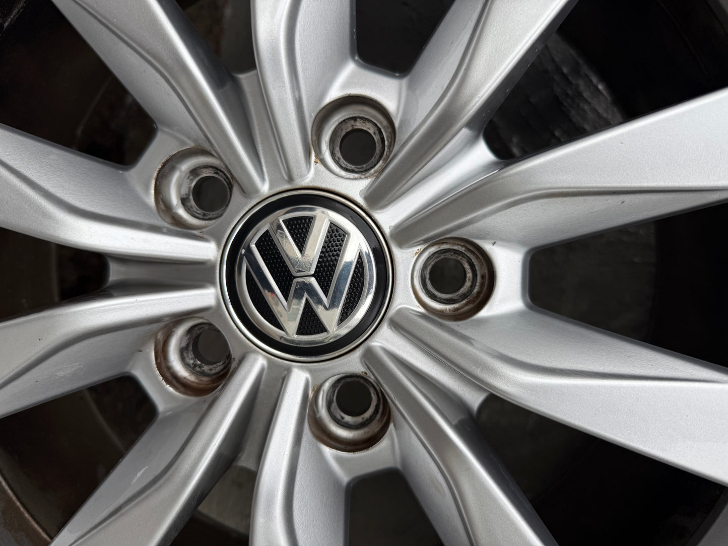 Volkswagen Golf/Caddy 17” Alloy Wheels with Good Tyres