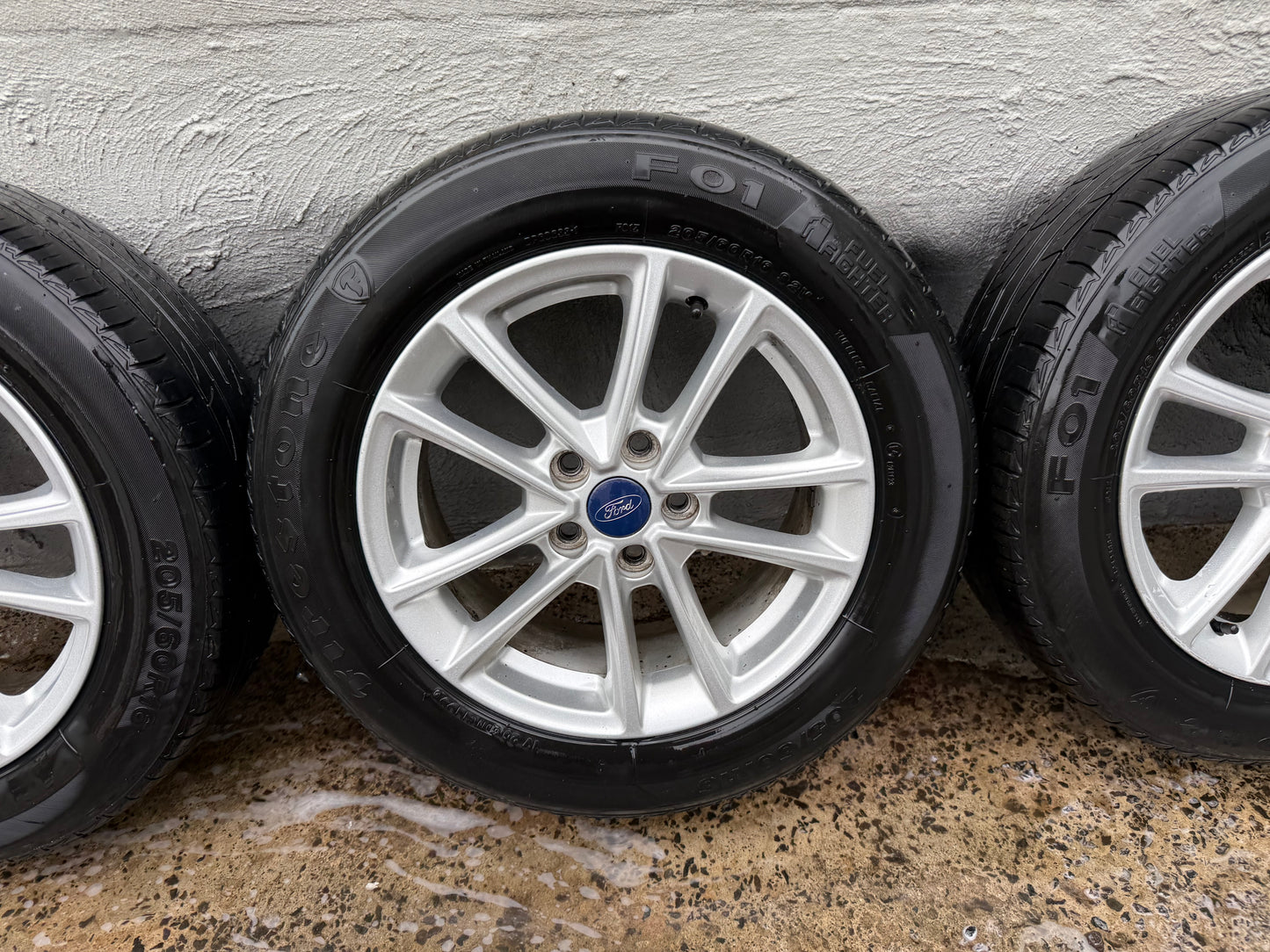 Ford Focus 16” Alloy Wheels with Good Tyres