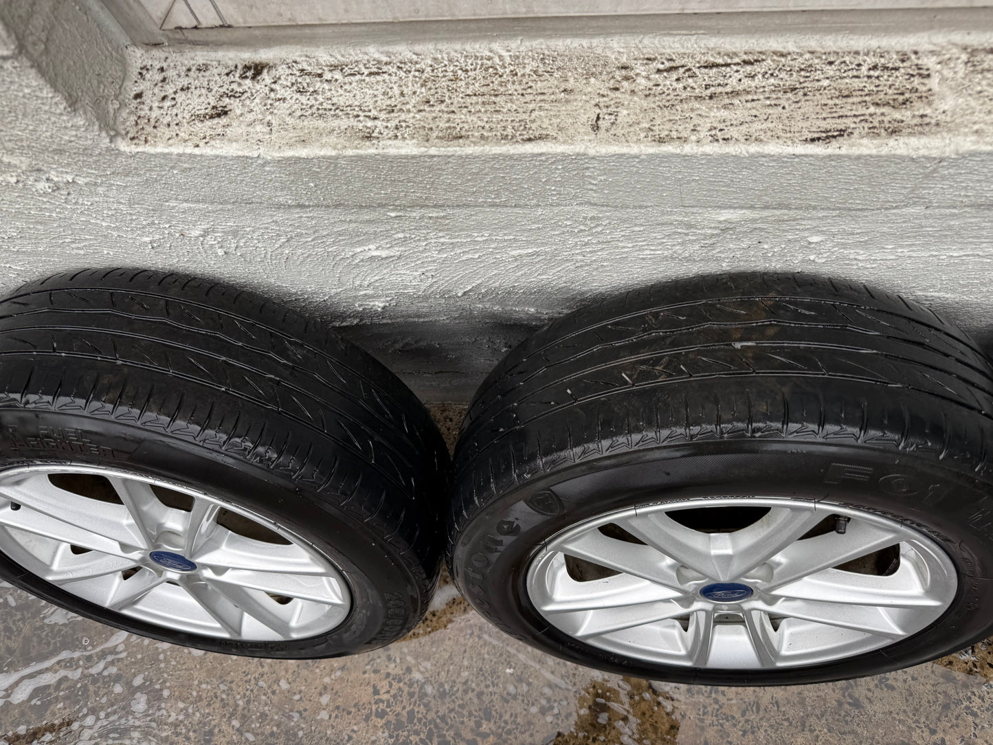 Ford Focus 16” Alloy Wheels with Good Tyres