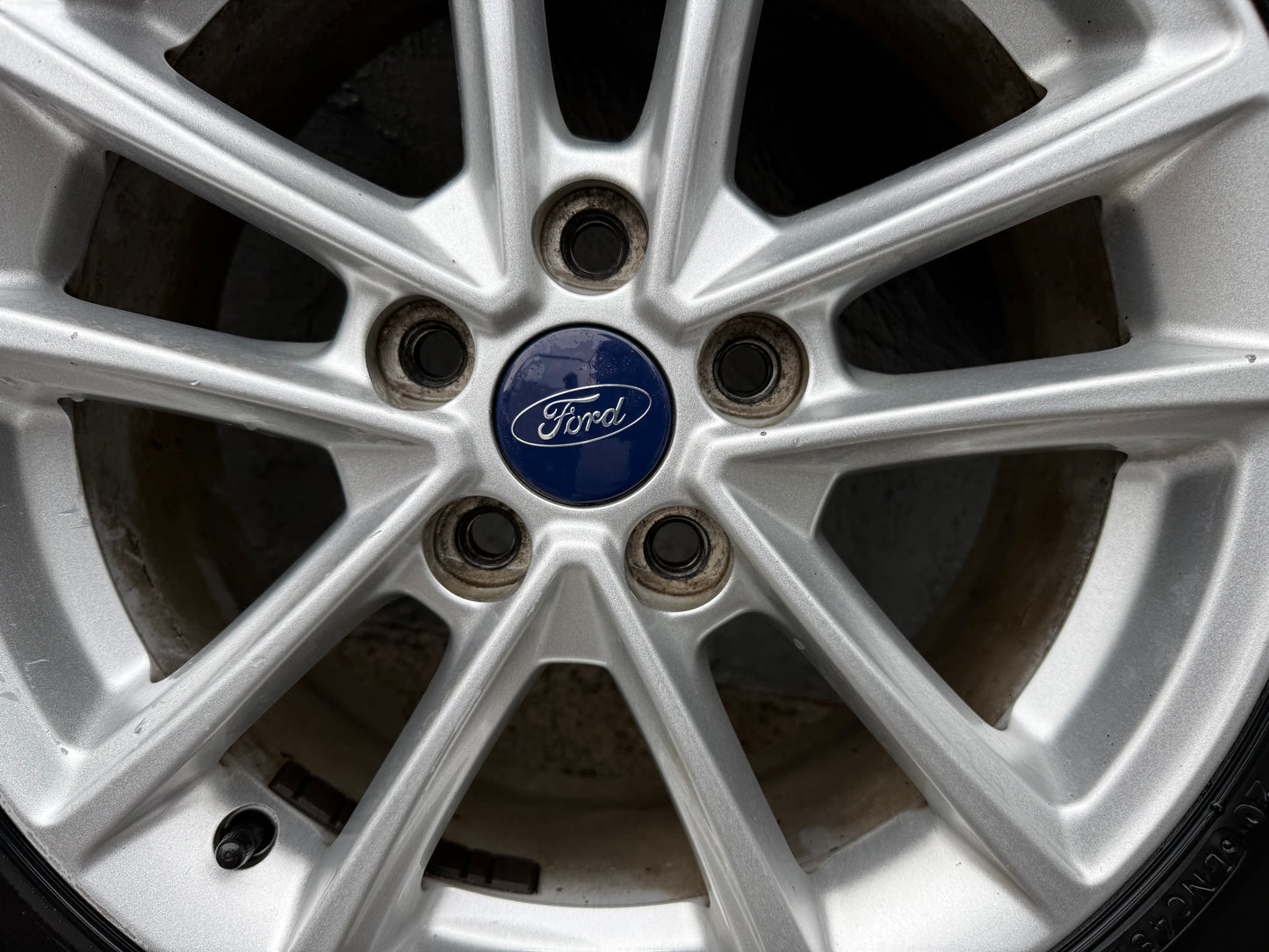 Ford Focus 16” Alloy Wheels with Good Tyres