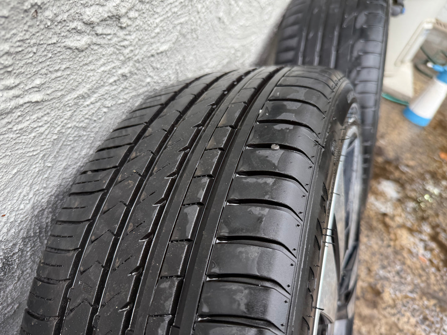 Mercedes Benz CLA 18” Alloy Wheels with Good Tyres