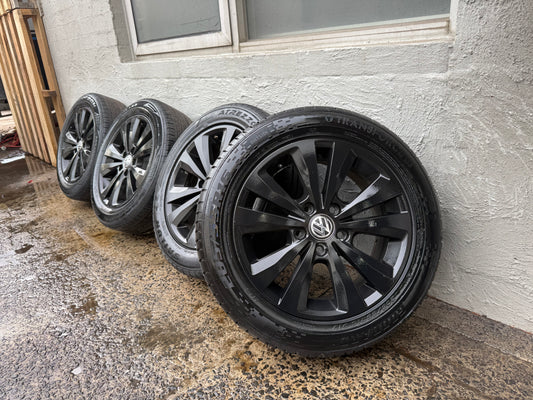 Volkswagen Golf/Caddy 16" Alloy Wheels Excellent Tyres