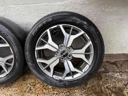 Kia Seltos 17” Alloy Wheels with Very Good Tyres