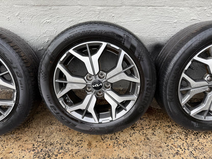 Kia Seltos 17” Alloy Wheels with Very Good Tyres
